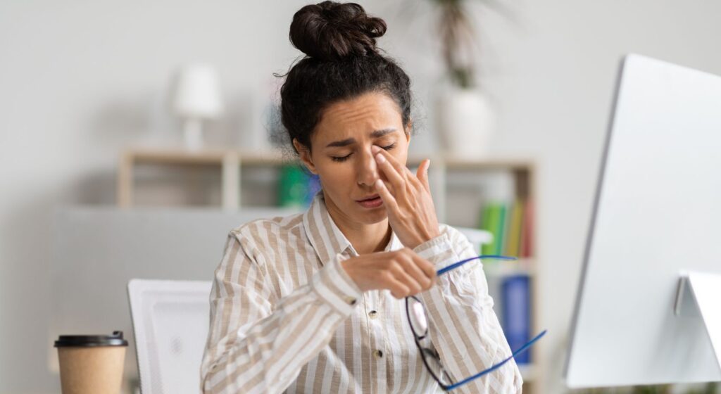 Protezione Occhi e Visione Affaticata: Come Ridurre Stress Visivo